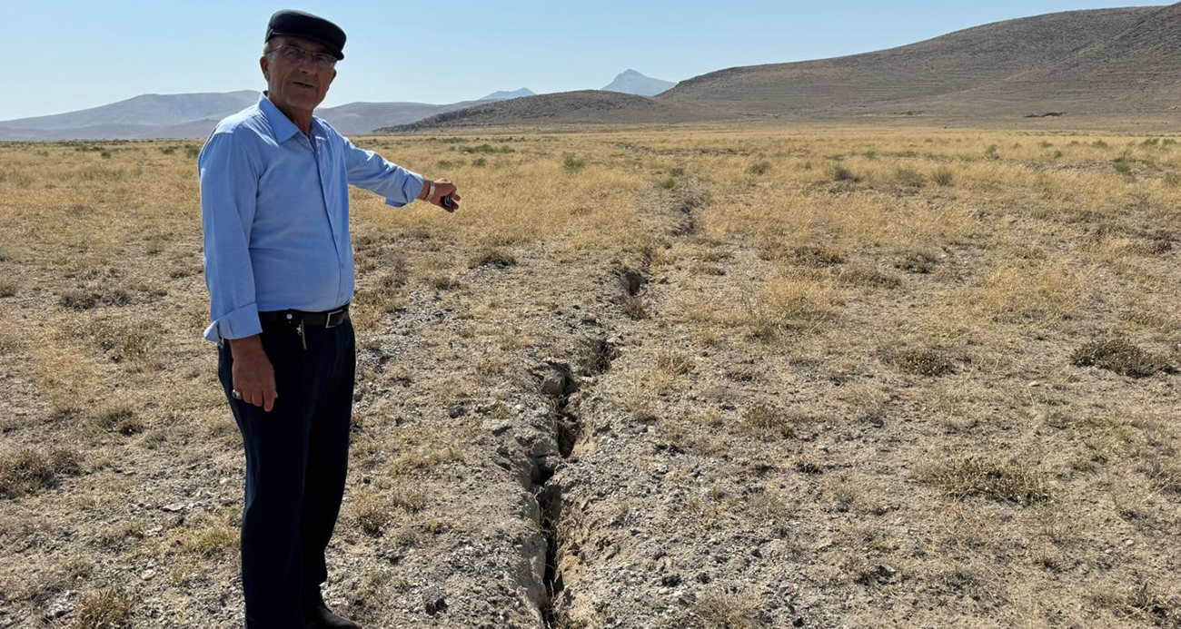 Konya’da yüzey yarıkları tedirgin ediyor