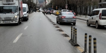 Atatürk Caddesi'nde dubalar azaltıldı ama şikayetler çözüm bulmadı