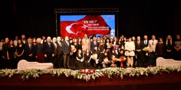 Türkiye Yüzyılı Maarif Modeli: Eskişehir’de Kim Var? sanat etkinliği yapıldı