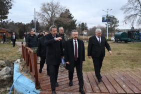 Vali Aksoy Sakaryabaşı'nda yürütülen çalışmaları inceledi