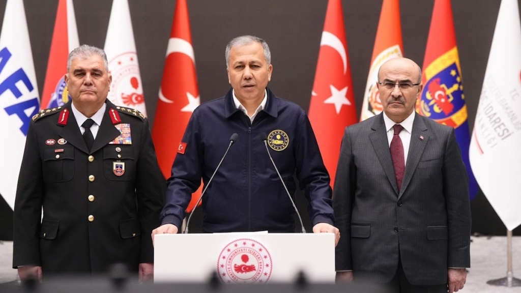 Yalova’da DEAŞ operasyonu: 3 polisimiz şehit oldu, 8 polis ve 1 bekçimiz yaralı