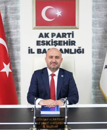 AK Parti Eskişehir teşkilatından gövde gösterisi: 8 bin 650 yeni üye