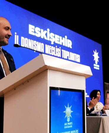 AK Parti İl Başkanı Gürhan Albayrak: "Millet Bahçemize Eskişehirspor Müzesi kazandırmak istiyoruz"