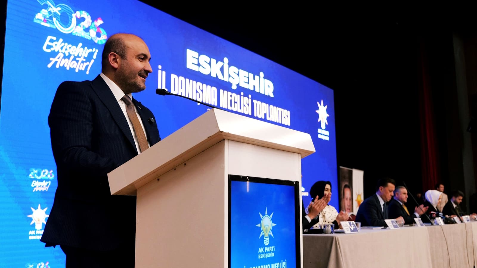 AK Parti İl Başkanı Gürhan Albayrak: "Millet Bahçemize Eskişehirspor Müzesi kazandırmak istiyoruz"