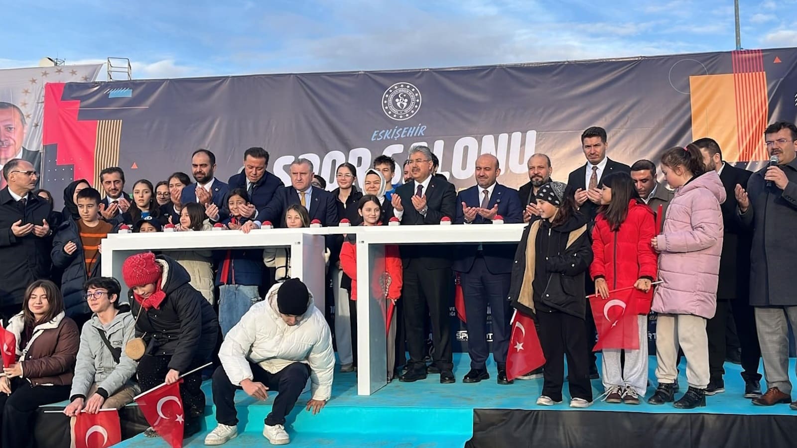 Milletvekili Hatipoğlu CHP’li yerel yöneticilerin ipliğini pazara çıkardı