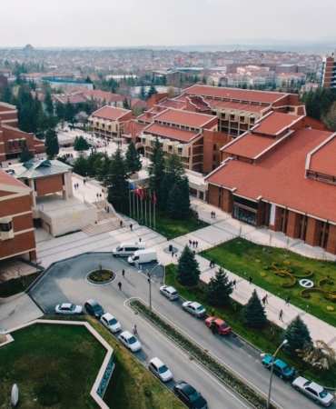Anadolu Üniversitesi Avrupa’da en iyi ilk 500, Batı Asya’da en iyi ilk 30’da