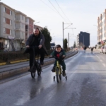 “Arabasız Pazar” şovu: Ünlüce’ye tepkiler devam ediyor