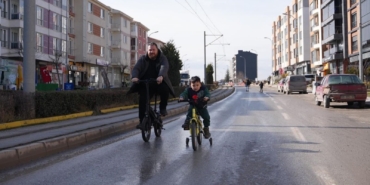 “Arabasız Pazar” şovu: Ünlüce’ye tepkiler devam ediyor