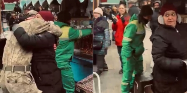 Askerde sandığı oğlunu karşısında gören anne duygulandı