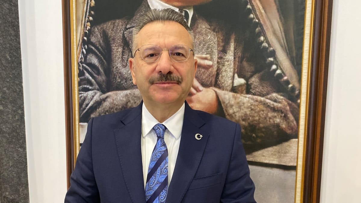 Eskişehir Valisi Hüseyin Aksoy merkeze çekildi