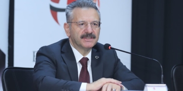 Eskişehir Valisi Hüseyin Aksoy merkeze çekildi