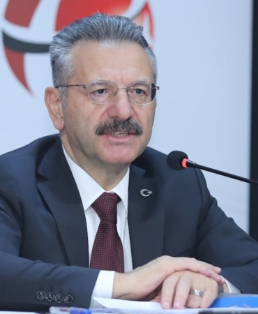 Eskişehir Valisi Hüseyin Aksoy merkeze çekildi