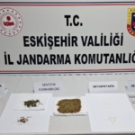 Alpu ve Beylikova’da uyuşturucu operasyonu