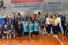 Eskişehir Okullar Arası Badminton Müsabakaları sona erdi