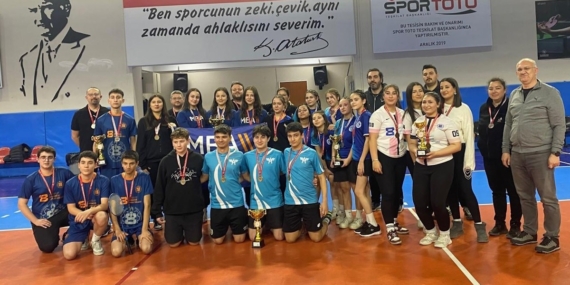 Eskişehir Okullar Arası Badminton Müsabakaları sona erdi