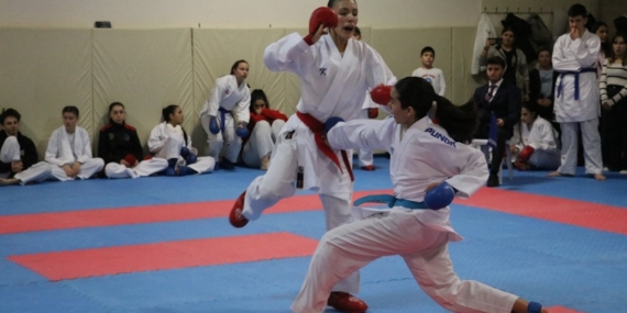 Eskişehir Gençler Karate Takım İl Birinciliği Müsabakaları tamamlandı