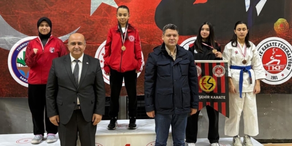 Eskişehir Gençlik ve Spor İl Müdürlüğü sporcuları madalyalarla döndü