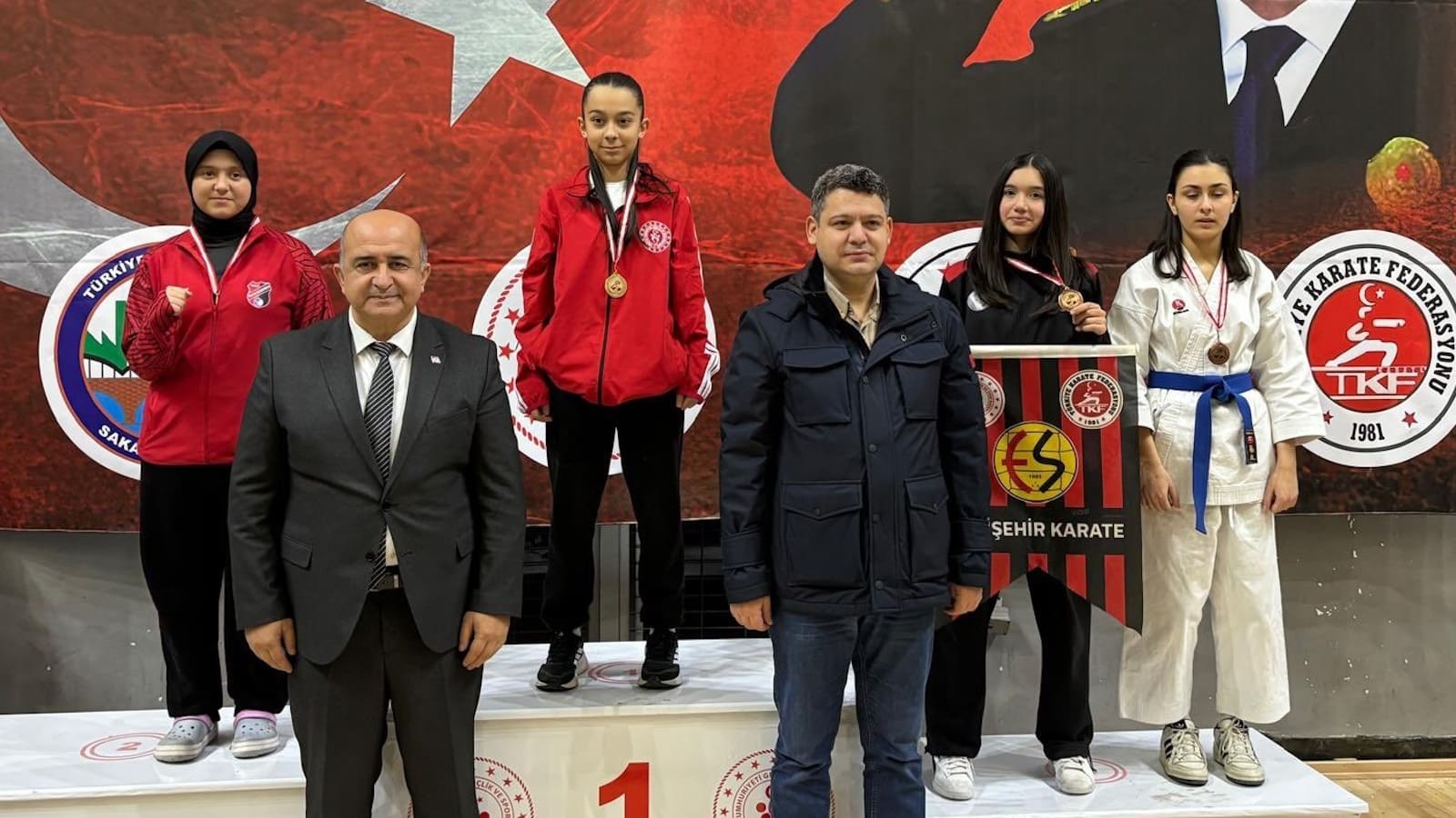 Eskişehir Gençlik ve Spor İl Müdürlüğü sporcuları madalyalarla döndü