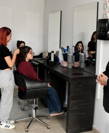 İl Milli Eğitim Müdürü Sinan Aydın, Halk Eğitim Merkezi'ndeki çalışmaları inceledi