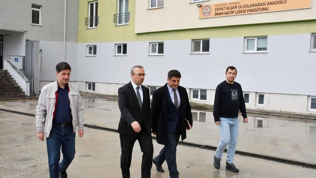 İl Milli Eğitim Müdürü Sinan Aydın, yeni dönem hazırlıklarını inceledi