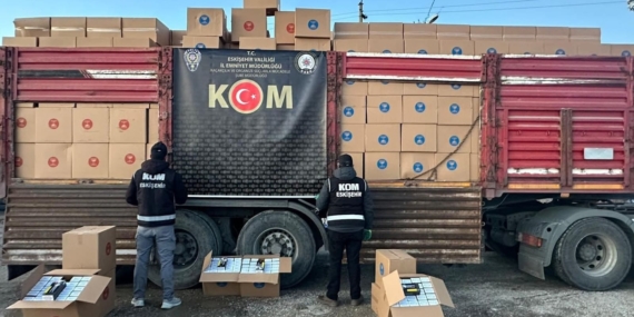 Eskişehir’de 7 milyon 300 bin makaron, 1 ton kaçak tütün ele geçirildi