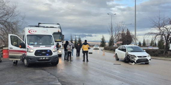 Eskişehir Organize Sanayi Bölgesi Teknoloji Caddesi’nde trafik kazası: Tırın deposu patladı