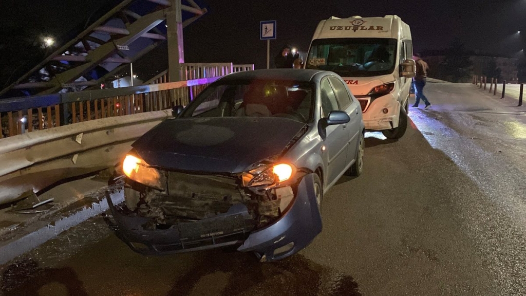 Eskişehir Sümer Köprüsü trafik kazası