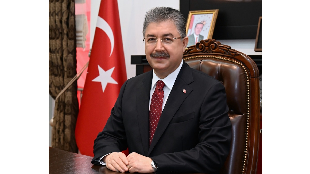 Yeni Eskişehir Valisi Dr. Erdinç Yılmaz oldu