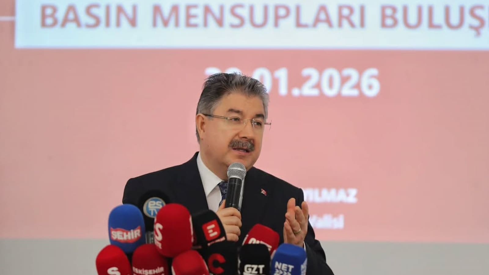 Eskişehir Valisi Erdinç Yılmaz, basın mensupları ile buluştu