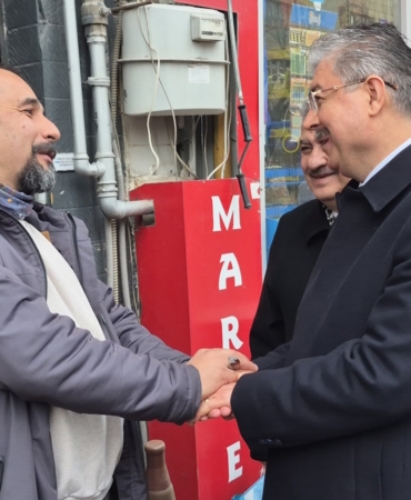 Eskişehir Valisi Erdinç Yılmaz esnafları ziyaret etti, vatandaşların taleplerini dinledi