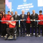 Eskişehir Yunus Emre Kapalı Spor Salonu açıldı