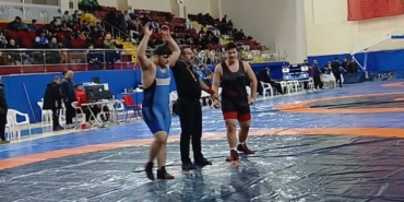 Eskişehirli milli güreşçi Mustafa Can Düzgün, Türkiye Şampiyonasına gidiyor