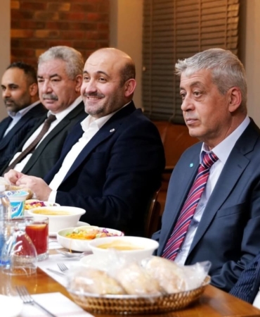 Başkan Albayrak, Eskişehir Demirspor ile moral yemeğinde buluştu