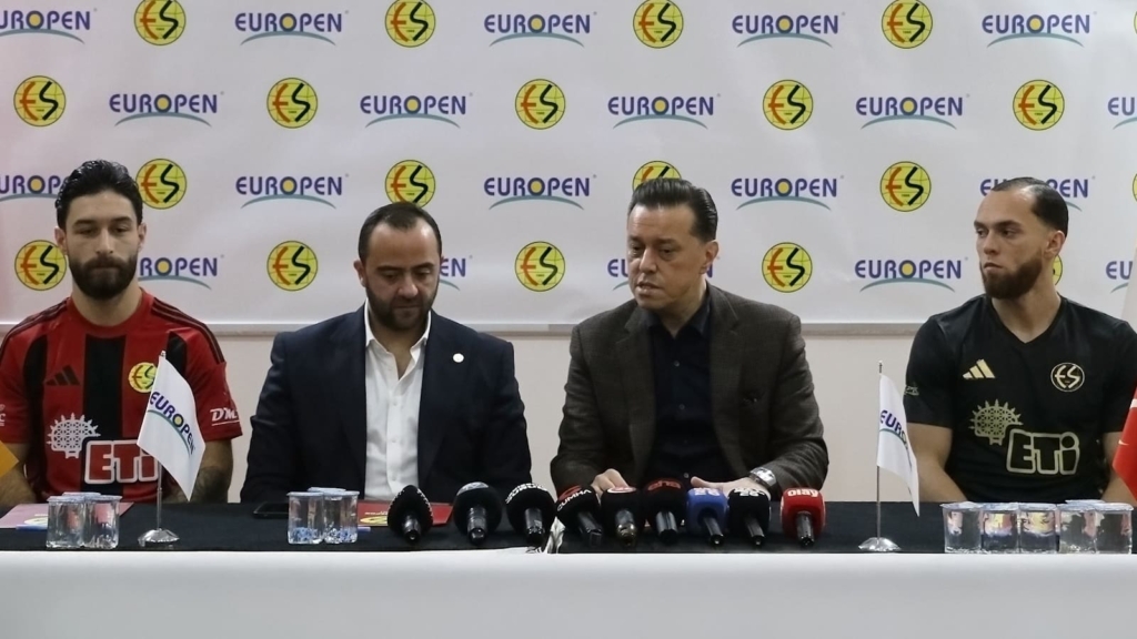Nebi Hatipoğlu devreye girdi: Elias Durmaz ve Christopher Jakob Aydemir Eskişehirspor'a imza attı