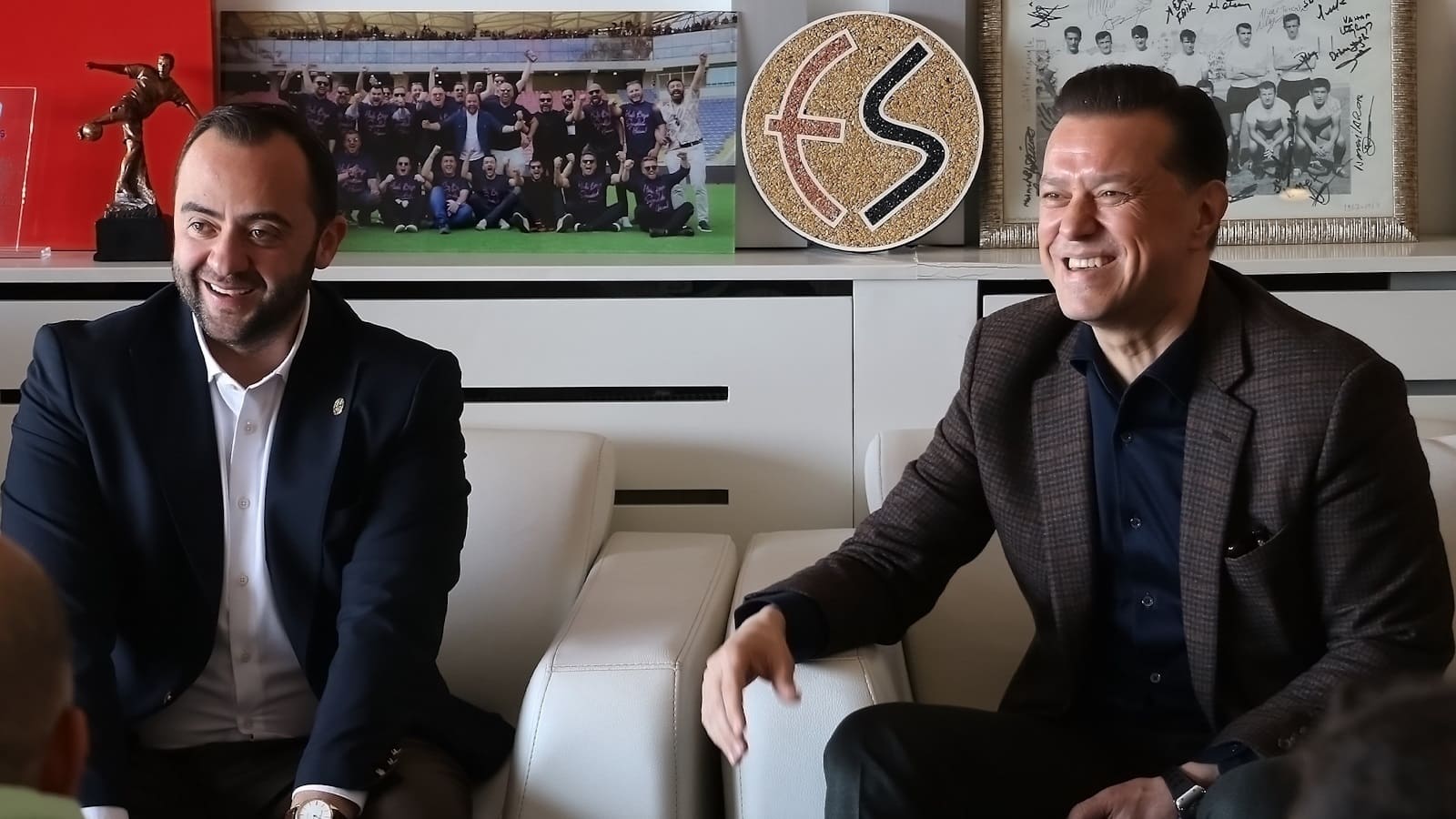 Nebi Hatipoğlu devreye girdi: Elias Durmaz ve Christopher Jakob Aydemir Eskişehirspor'a imza attı