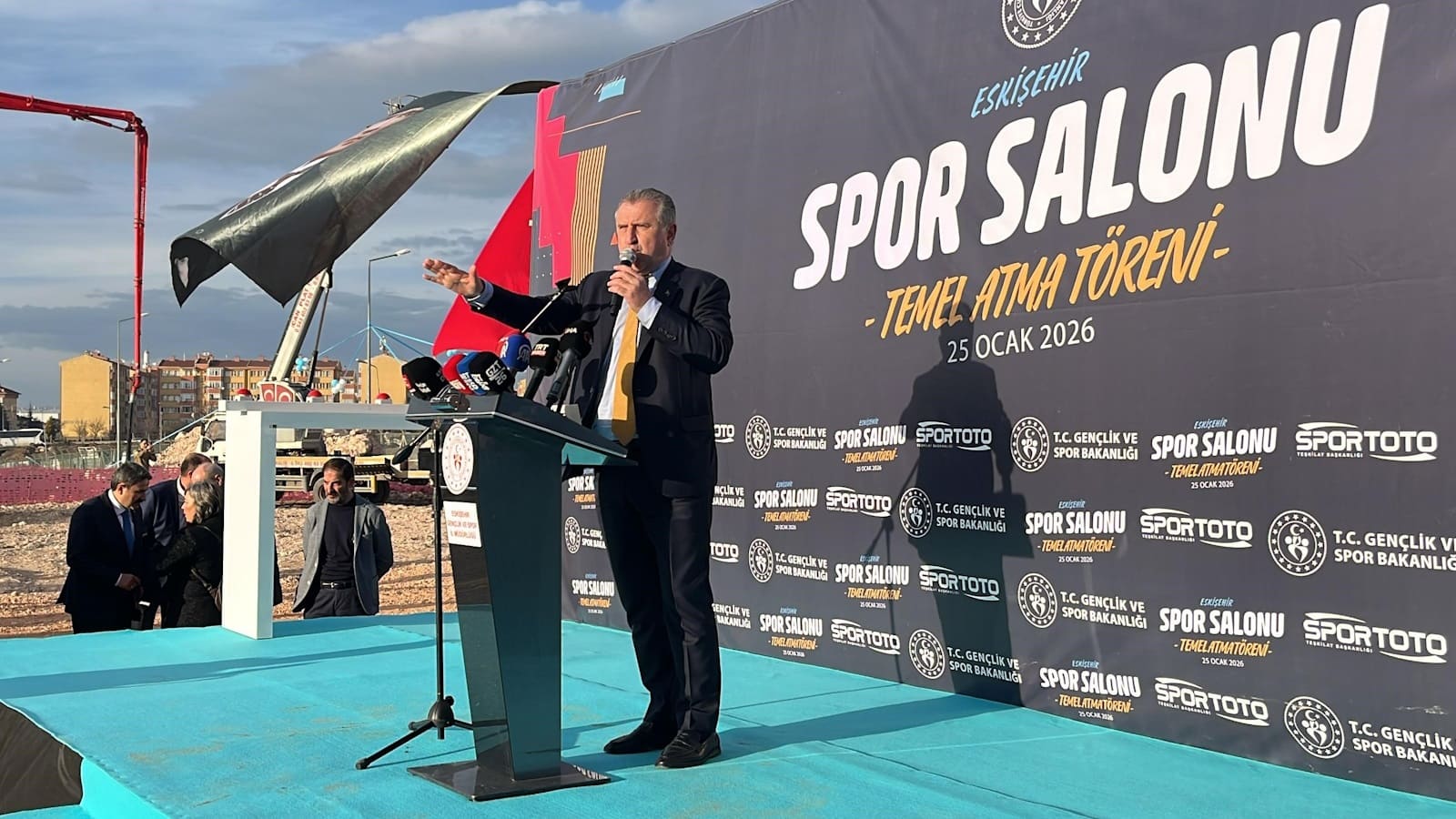 Odunpazarı Çankaya Kapalı Spor Salonu’nun temeli atıldı