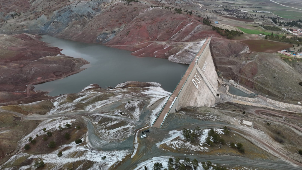 Tepebaşı Gündüzler Barajı'nda su bitme noktasına geldi
