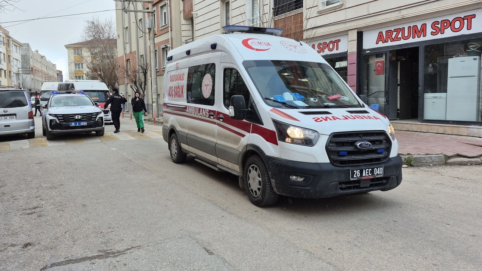 Tepebaşı Şirintepe’de kavga ettiği üvey babasını bıçakla ağır yaraladı