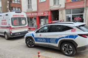 Tepebaşı Şirintepe’de kavga ettiği üvey babasını bıçakla ağır yaraladı