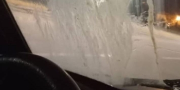 ARAÇLARA VE BİNALARA YUMURTA FRLATAN ÇOCUKLAR VATANDAŞI RAHATSIZ EDİYOR