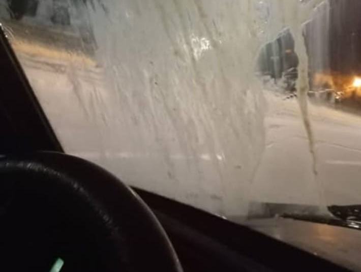 ARAÇLARA VE BİNALARA YUMURTA FRLATAN ÇOCUKLAR VATANDAŞI RAHATSIZ EDİYOR