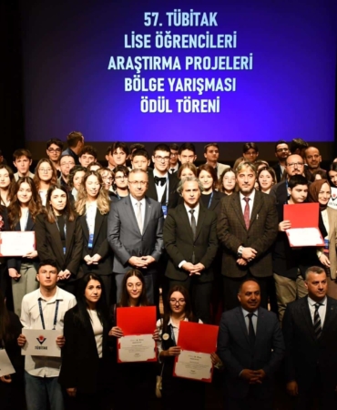 3f77d9f0cfa4e92f3587ab08a501708f