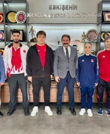ESKİŞEHİRLİ SPORCULARDAN TÜRKİYE ŞAMPİYONLUĞU