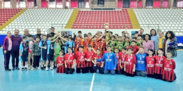 'HENTBOL KÜÇÜK ERKEKLER İL BİRİNCİLİĞİ' SONA ERDİ