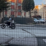 ÇOCUKLARIN PLAKASIZ MOTOSİKLETLE GEZİSİ KORKUTTU