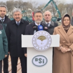 ÇİFTELER BELEDİYESİ HAKKINDA HUKUKİ SÜREÇ BAŞLIYOR BAKAN YUMAKLI, SAKARYABAŞI NEHRİ HAKKINDA AÇIKLAMA YAPTI TARIM VE ORMAN BAKANI İBRAHİM YUMAKLI: "SAKARYA NEHRİ'NİN ÇIKIŞ NOKTASI YENİDEN ESKİ HALİNE GETİRİLDİ" "İZİNSİZ YAPILAN İŞLEMLERLE İLGİLİ HUKUKİ SÜREÇLER YÜRÜTÜLECEKTİR"