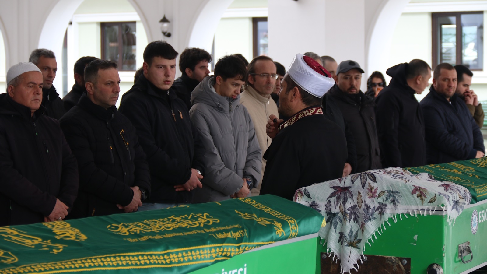 Otobüs kazasında hayatını kaybedenler Eskişehir’de son yolculuğuna uğurlandı