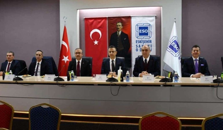 e7cdee033f23d7233718467e8d405893