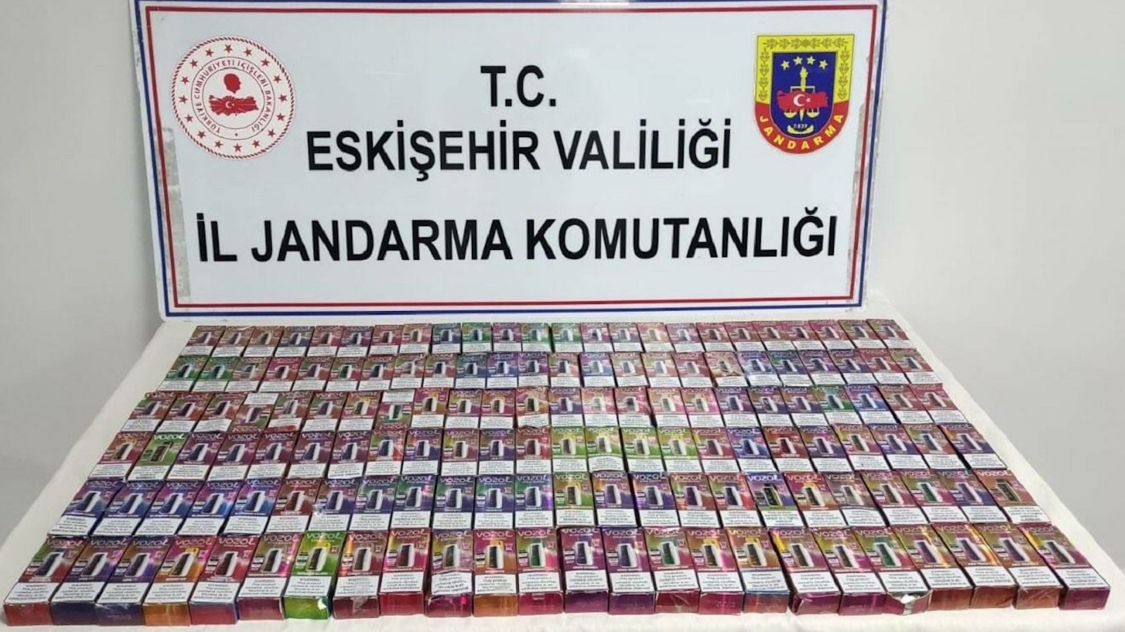 Jandarmadan yasa dışı elektronik sigara operasyonu