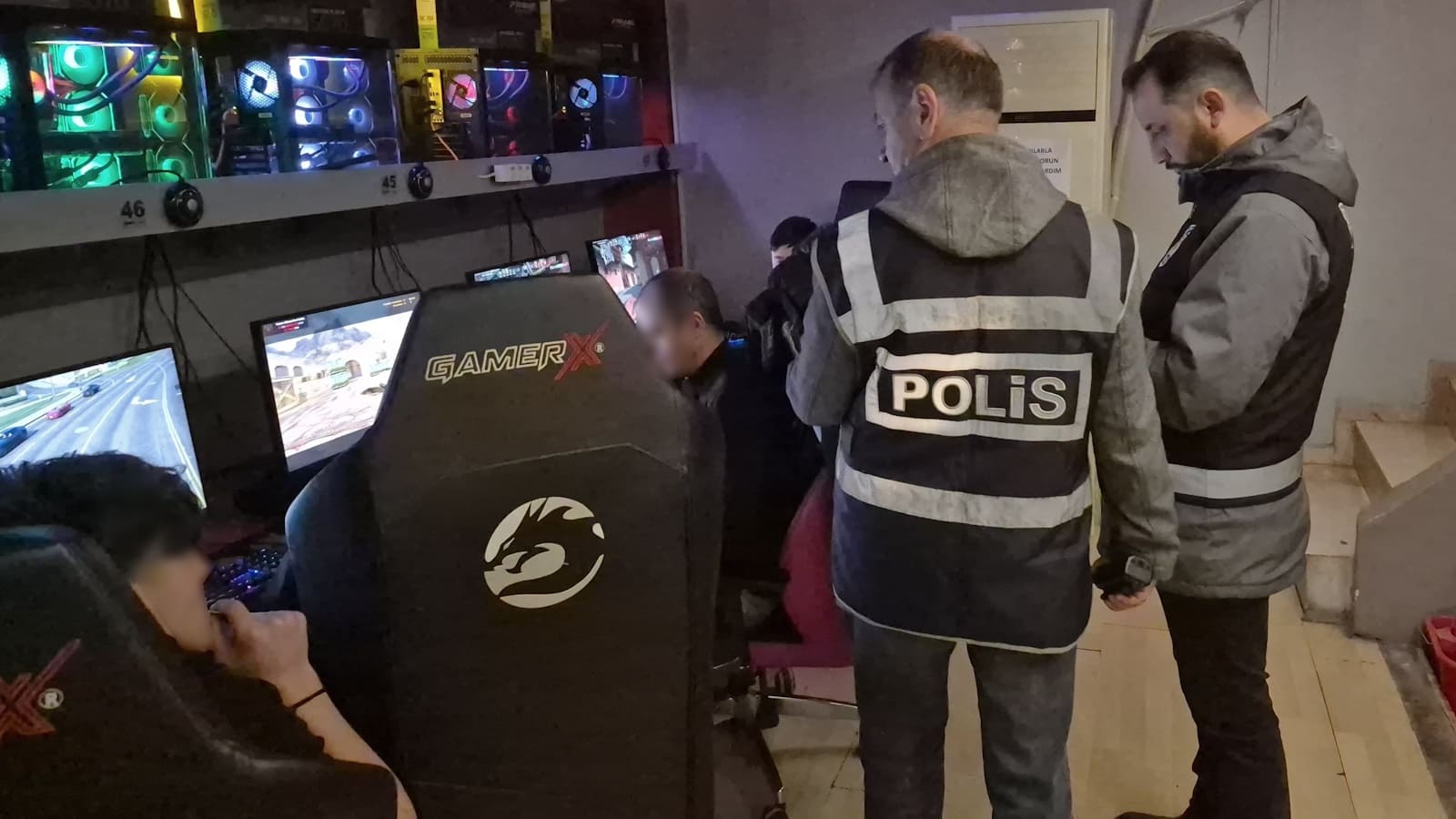 Eskişehir’de internet kafeler ve oyun salonları denetlendi
